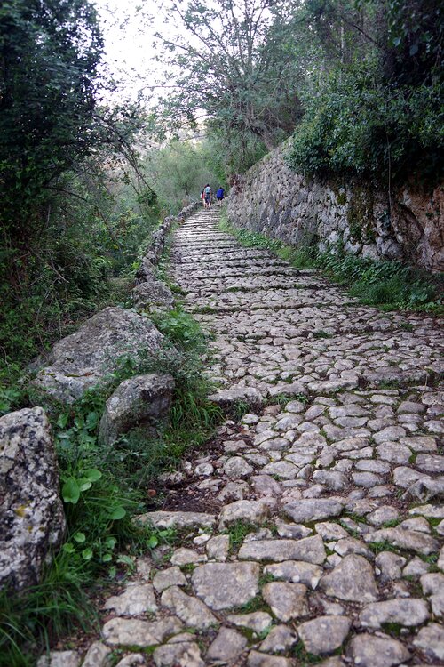 Inicio de la subida por el Barranc de Biniaraix